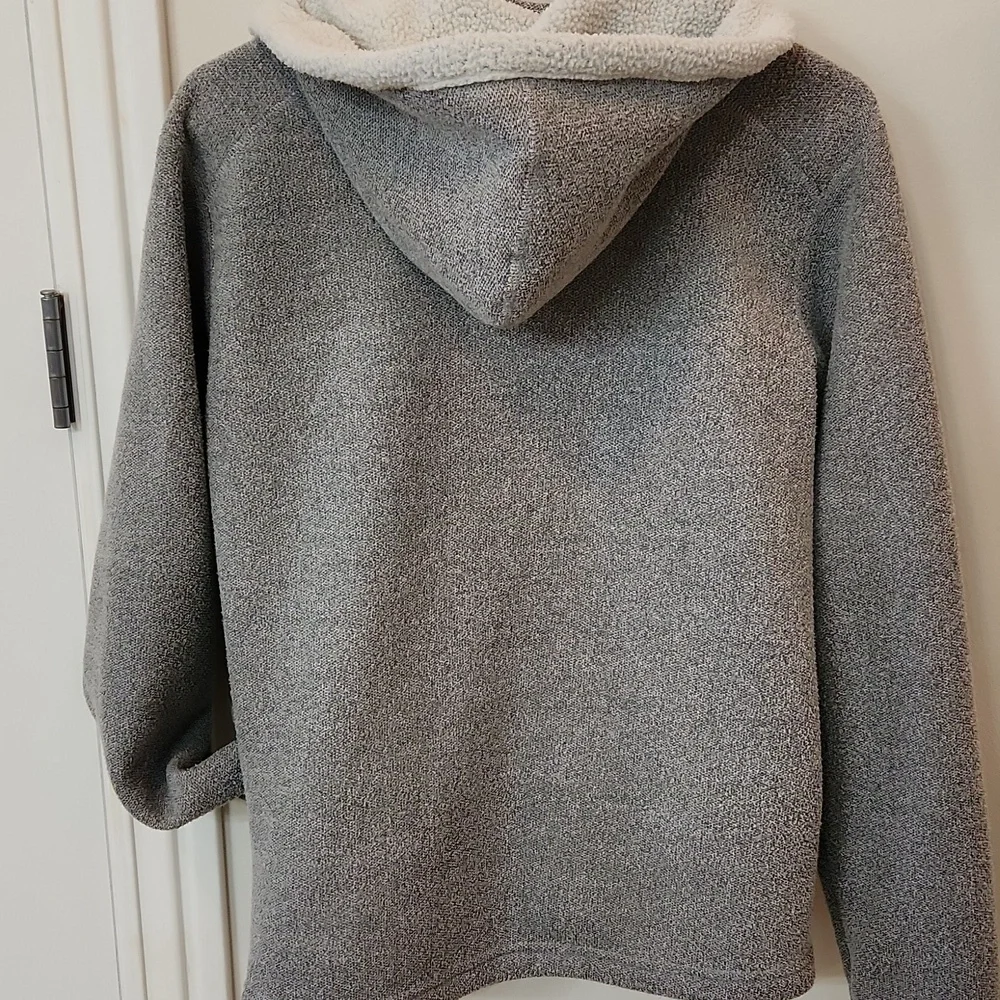 The North Face Heather Gray Teddy Jacket - Picture 3 of 9
